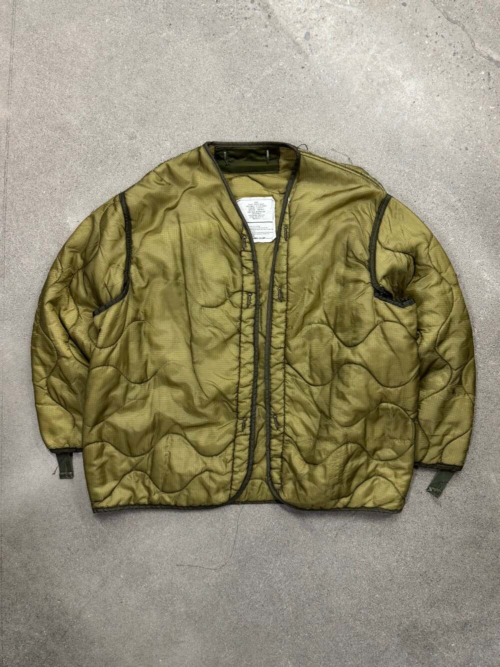 Vintage U.S. ARMY M-65 Quilted Field Jacket Liner - L